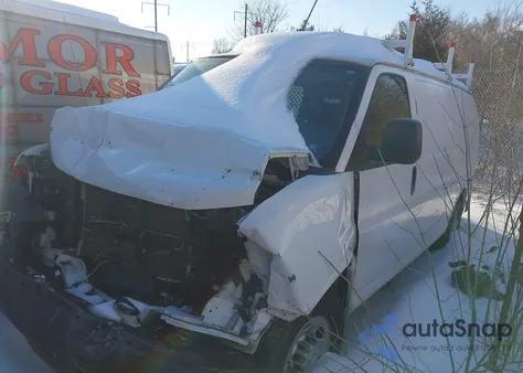 2015 Chevrolet Express 2500 Work Van z USA, uszkodzony, nr VIN 1GCWGFCF5F1271275